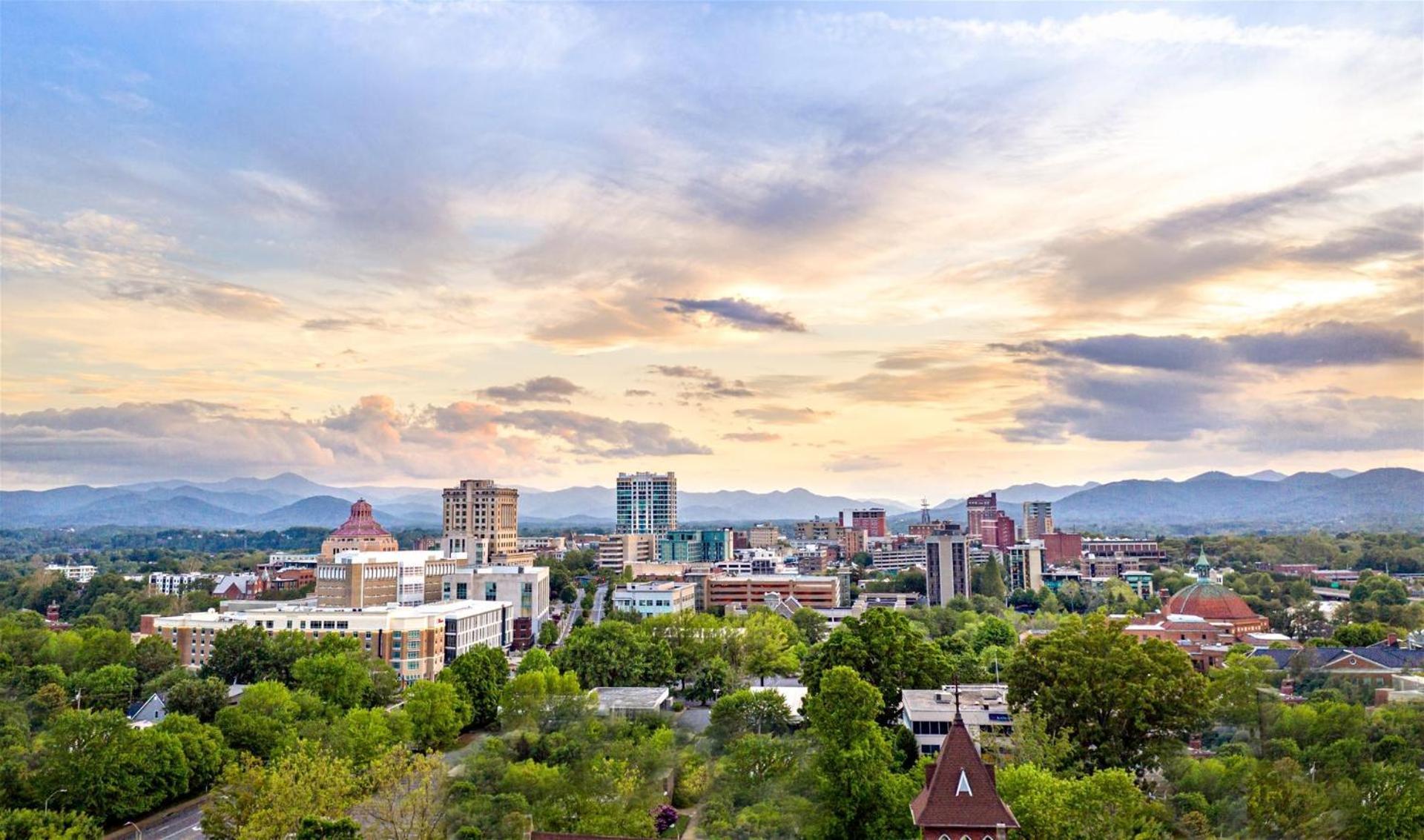The Views Over Pack Square Asheville Dış mekan fotoğraf
